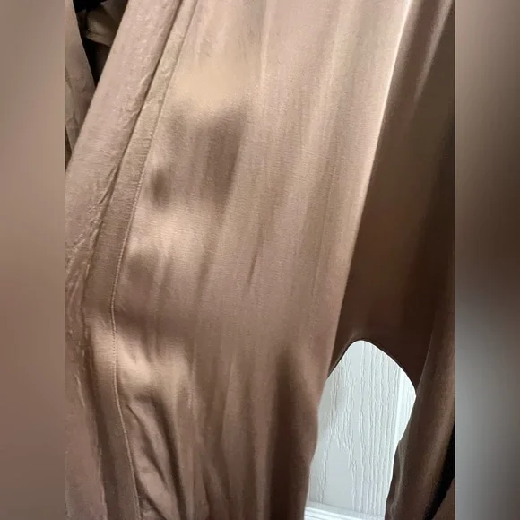 Wilfred Satin Robe - Picture 5 of 9